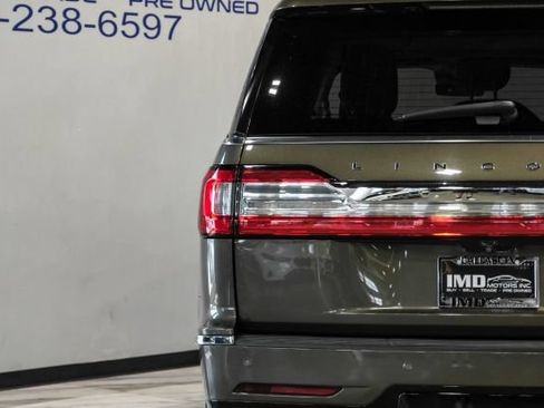 Used 2020 Lincoln Navigator Black Label w/ Cargo Convenience Package AWD/4WD image 47
