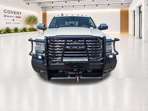 Used 2022 RAM 2500 Limited AWD/4WD image 3