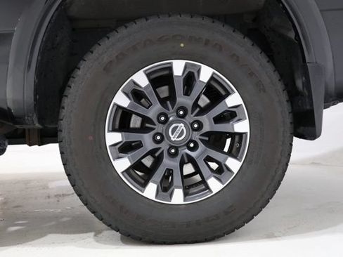 Used 2018 Nissan Titan PRO-4X AWD/4WD image 11