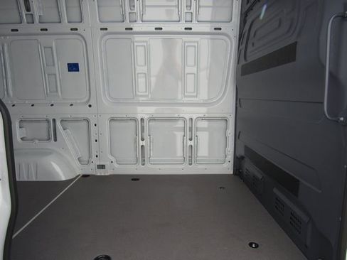 New 2025 Mercedes-Benz Sprinter 2500 image 17