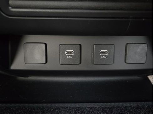 Used 2025 Land Rover Defender 90 S AWD/4WD image 11