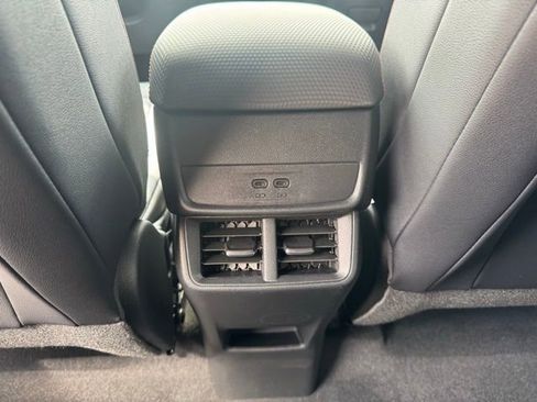 New 2026 Chevrolet Equinox RS AWD/4WD image 9