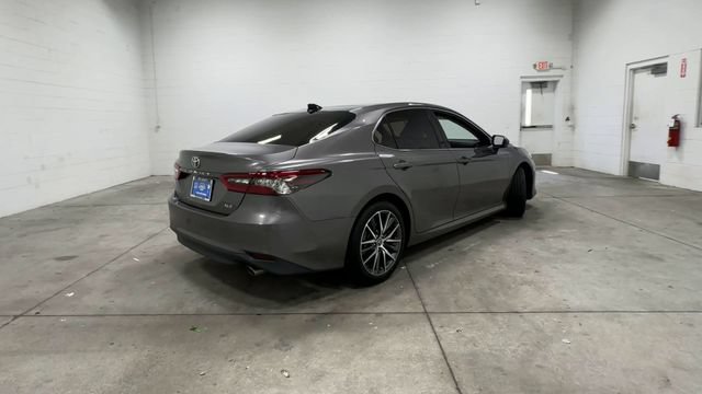Used 2023 Toyota Camry XLE FWD image 4