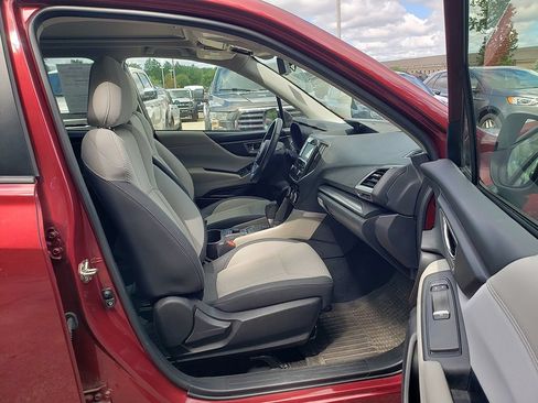 Used 2020 Subaru Forester Premium w/ Popular Package #1 AWD/4WD image 9
