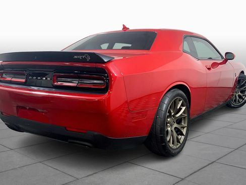 Used 2017 Dodge Challenger SRT Hellcat RWD image 12