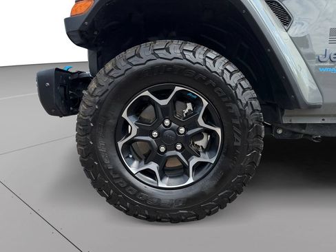 Used 2022 Jeep Wrangler Unlimited Rubicon 4xe AWD/4WD image 24