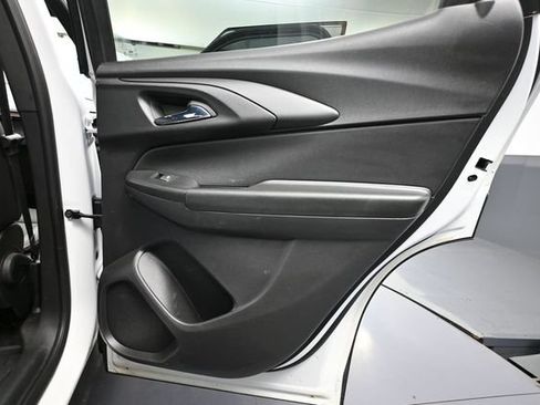 Used 2025 Chevrolet TrailBlazer RS w/ Convenience Package FWD image 41