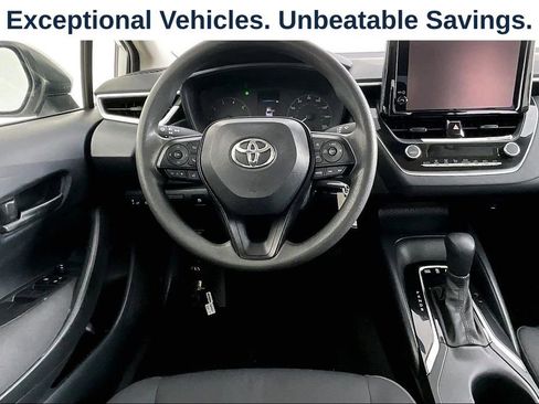 Used 2024 Toyota Corolla LE FWD image 6