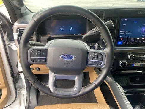 Used 2025 Ford F250 Lariat w/ Chrome Package AWD/4WD image 18