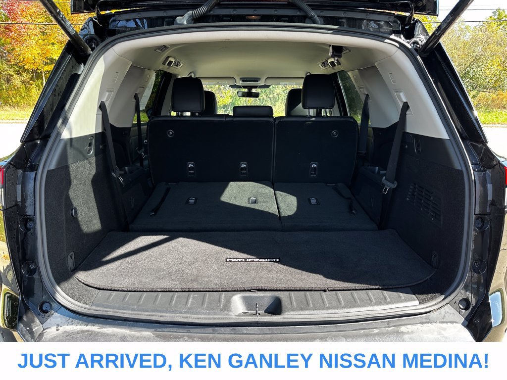 Certified 2026 Nissan Pathfinder SL AWD/4WD image 19