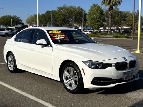 Used 2017 BMW 330i Sedan RWD image 3