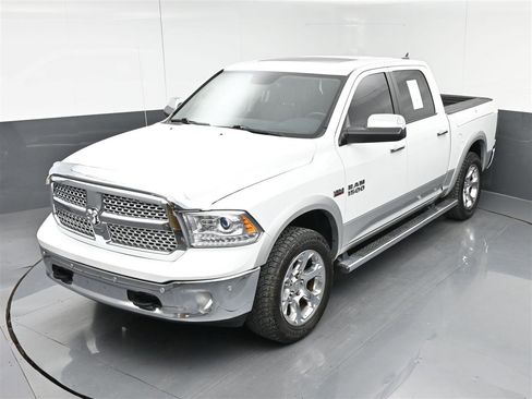 Used 2014 RAM 1500 Laramie w/ Convenience Group AWD/4WD image 23