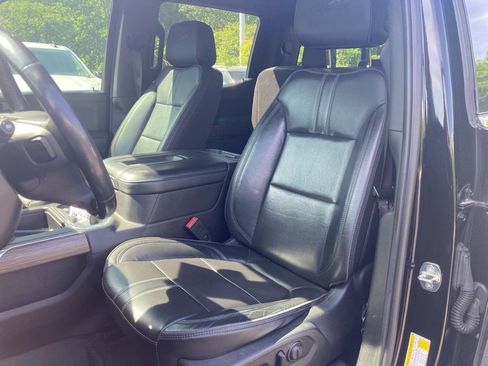 Used 2020 Chevrolet Silverado 1500 High Country w/ Technology Package image 6