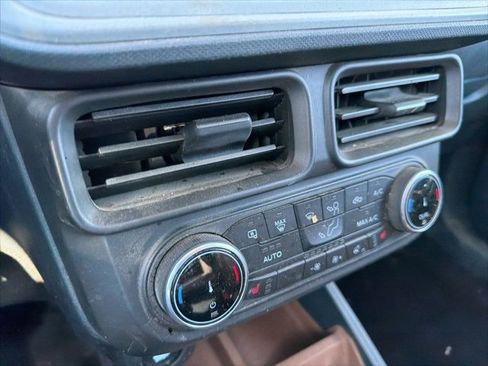 Used 2022 Ford Maverick Lariat w/ Lariat Luxury Package image 19