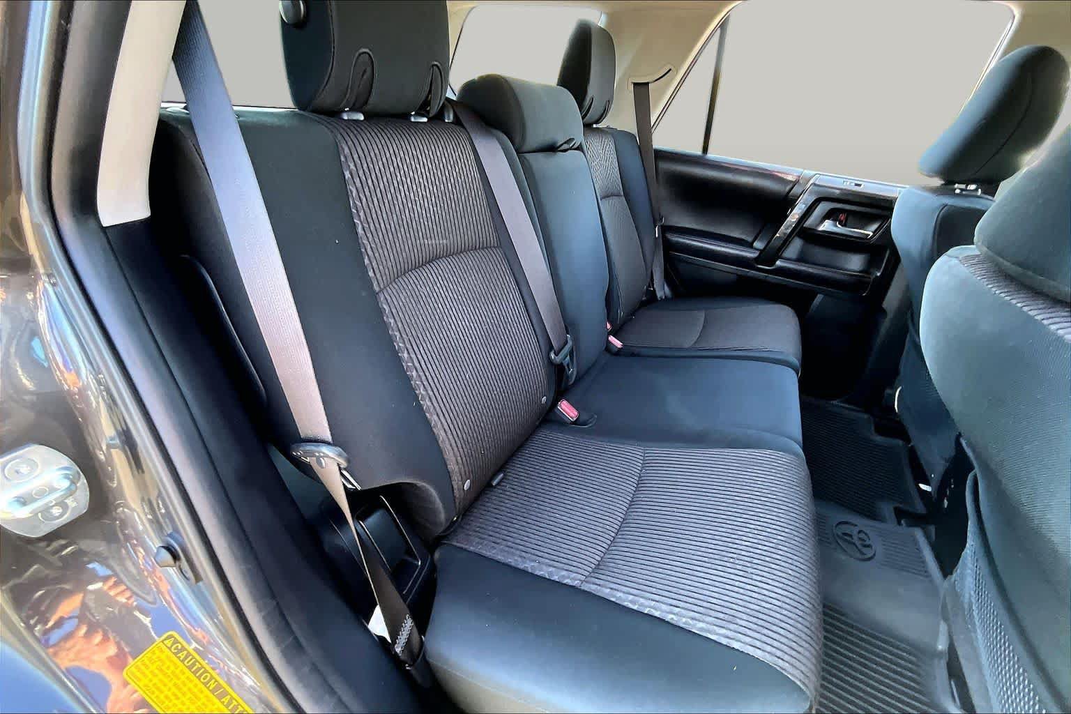 Used 2018 Toyota 4Runner TRD Off-Road w/ Convenience Package AWD/4WD image 19