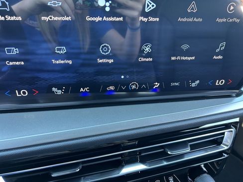 New 2026 Chevrolet Traverse LT image 29