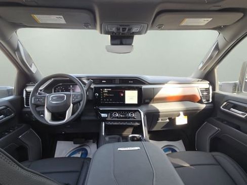 New 2026 GMC Sierra 3500 Denali w/ Denali Reserve Package image 30