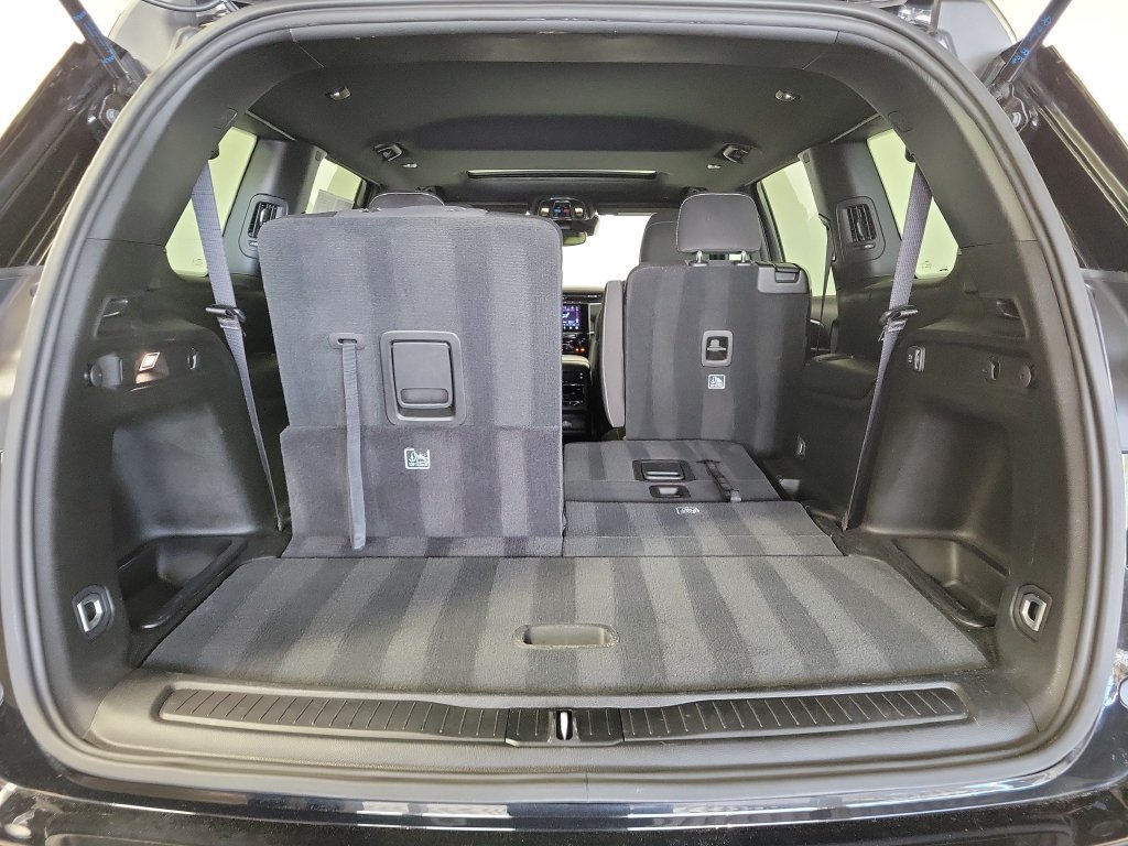 Used 2024 Jeep Grand Cherokee L Laredo RWD image 27