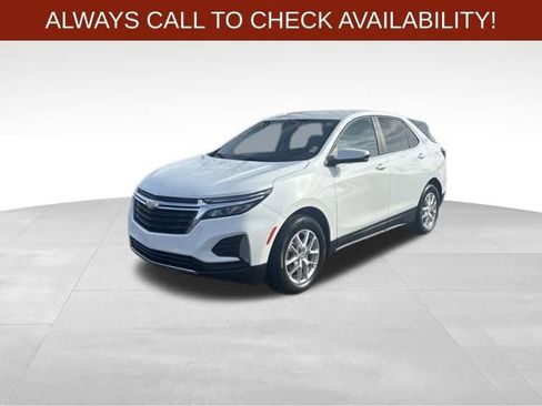 Used 2023 Chevrolet Equinox LT image 3