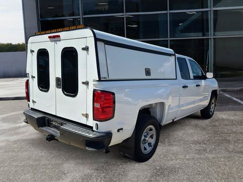 Used 2018 Chevrolet Silverado 1500 W/T w/ WT Convenience Package AWD/4WD image 7
