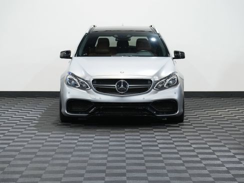 Used 2014 Mercedes-Benz E 63 AMG S-Model image 4
