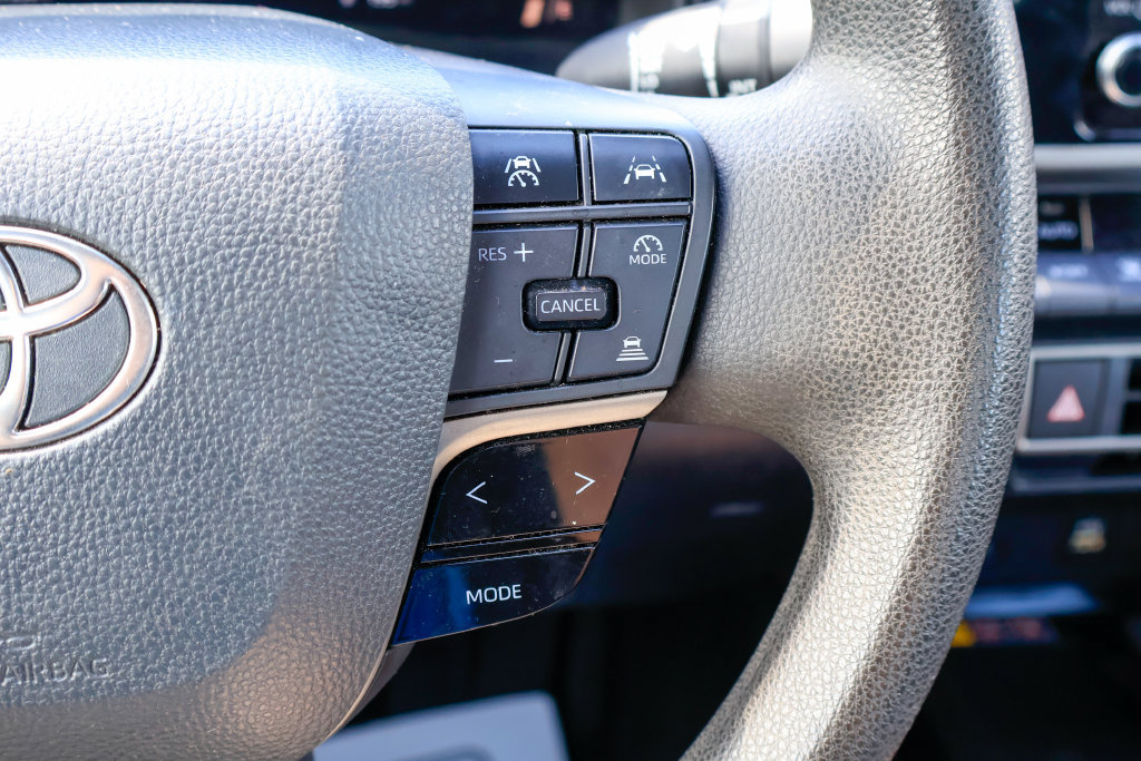 Used 2025 Toyota Camry LE FWD image 13