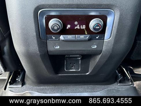 Used 2021 Chevrolet Suburban High Country w/ Premium Package image 34