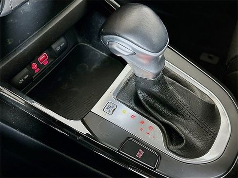 Used 2020 Kia Forte GT-Line image 17