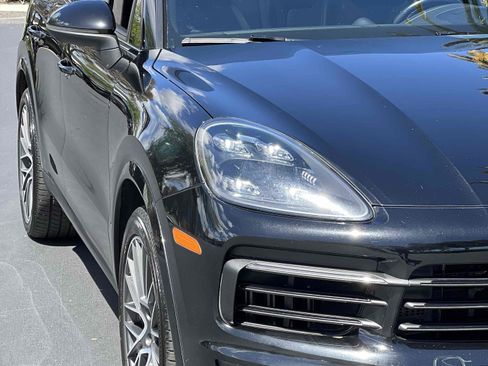 Used 2019 Porsche Cayenne S image 71
