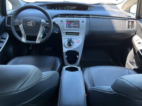 Used 2015 Toyota Prius Persona Series FWD image 24