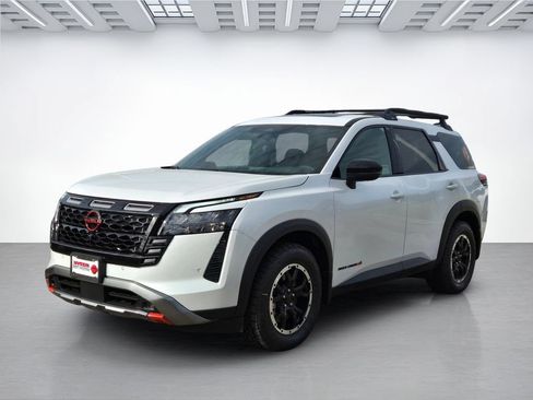 New 2026 Nissan Pathfinder Rock Creek AWD/4WD image 8
