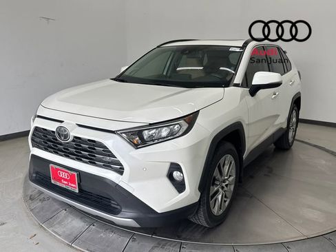 Used 2020 Toyota RAV4 Limited image 3