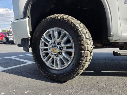 Used 2023 Chevrolet Silverado 3500 High Country AWD/4WD image 35