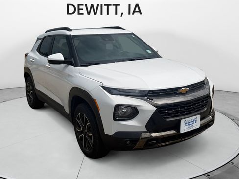 Used 2023 Chevrolet TrailBlazer ACTIV w/ Sun and Liftgate Package AWD/4WD image 7