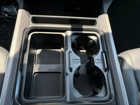 New 2026 Ford F550 4x4 Crew Cab image 32