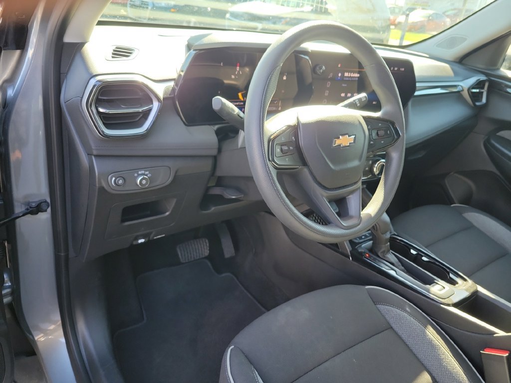 Used 2026 Chevrolet TrailBlazer LT FWD image 25