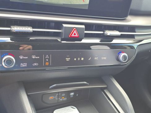 New 2026 Kia Sportage EX image 25