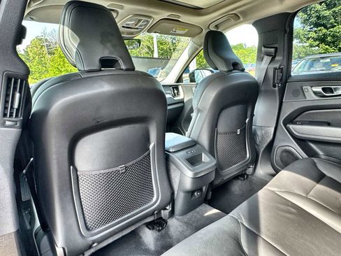 Used 2025 Volvo XC60 B5 Plus w/ Climate Package AWD/4WD image 18