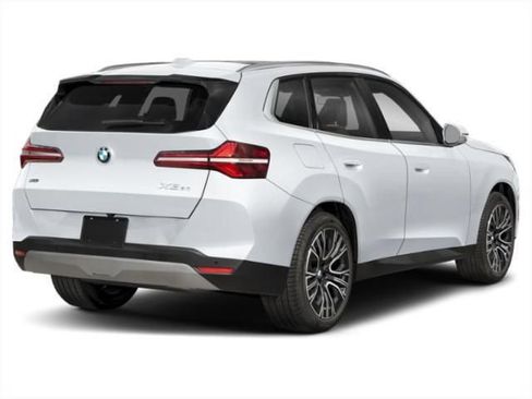 Used 2026 BMW X3 xDrive30i AWD/4WD image 2