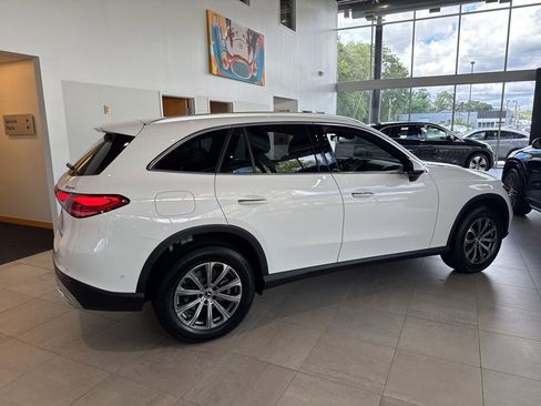 Certified 2025 Mercedes-Benz GLC 300 4MATIC image 8