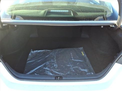 Used 2023 Toyota Camry SE image 9