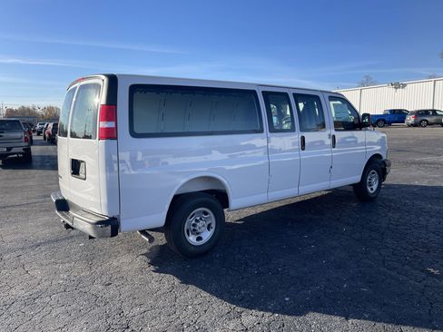 New 2025 Chevrolet Express 3500 Extended w/ Driver Convenience Package RWD image 37