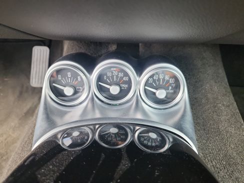 Used 2005 Chevrolet SSR LS w/ Preferred Equipment Group image 14