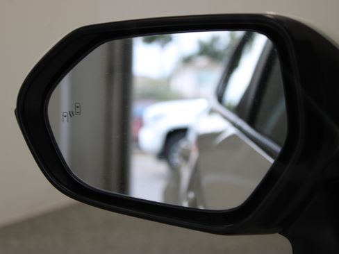 Used 2026 Toyota Corolla LE FWD image 20