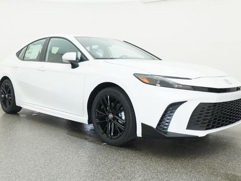 New 2026 Toyota Camry SE FWD image 40