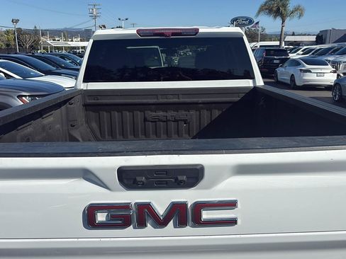 Used 2023 GMC Sierra 2500 AT4 w/ Gooseneck/5TH Wheel Package AWD/4WD image 5
