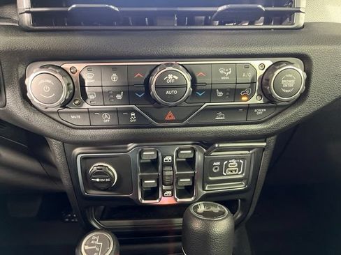 Used 2026 Jeep Wrangler Unlimited Sport AWD/4WD image 34