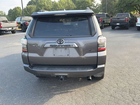 Used 2022 Toyota 4Runner SR5 Premium AWD/4WD image 11