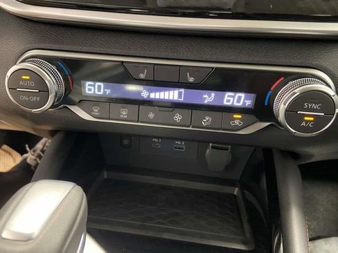 New 2025 Nissan Altima 2.5 SR w/ SR Premium Package image 15