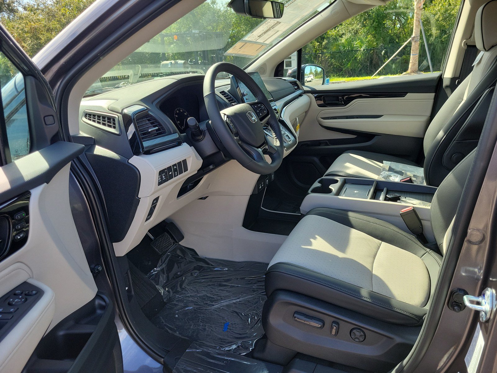 New 2027 Honda Odyssey Elite image 15